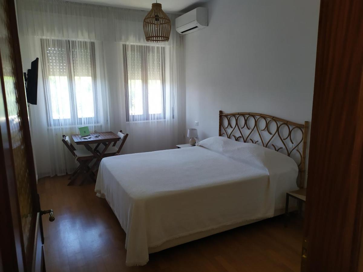 B&B Tra Mare E Marmo Marina Di Carrara Exteriör bild