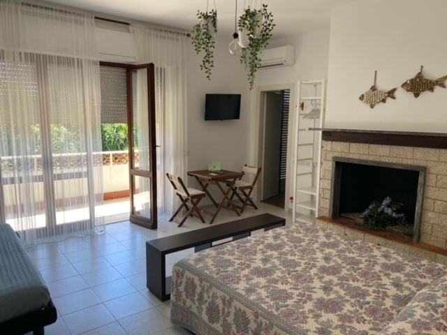 B&B Tra Mare E Marmo Marina Di Carrara Exteriör bild