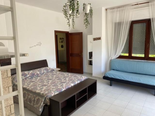 B&B Tra Mare E Marmo Marina Di Carrara Exteriör bild