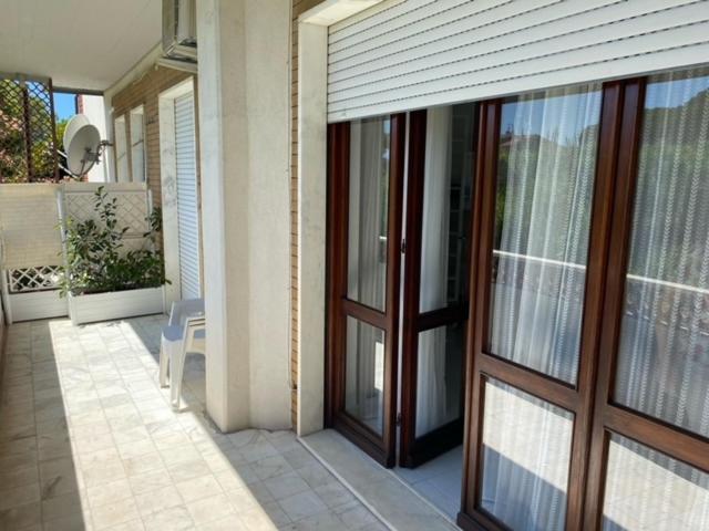 B&B Tra Mare E Marmo Marina Di Carrara Exteriör bild